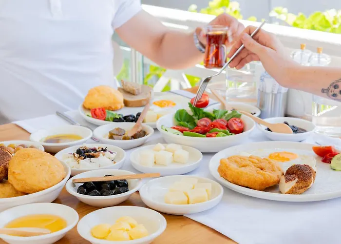 Cunda Piano מלון