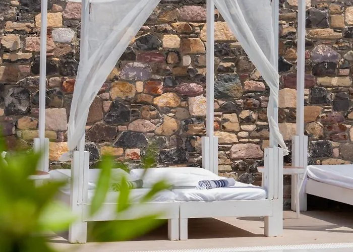 Cunda Piano מלון