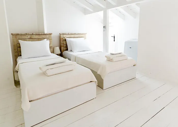 Cunda Piano מלון *